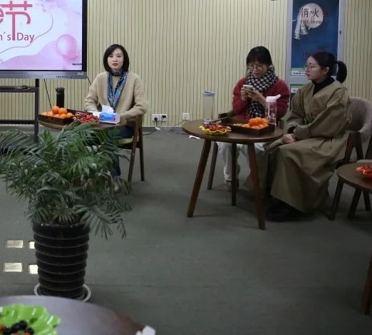 李娜讲座.jpg