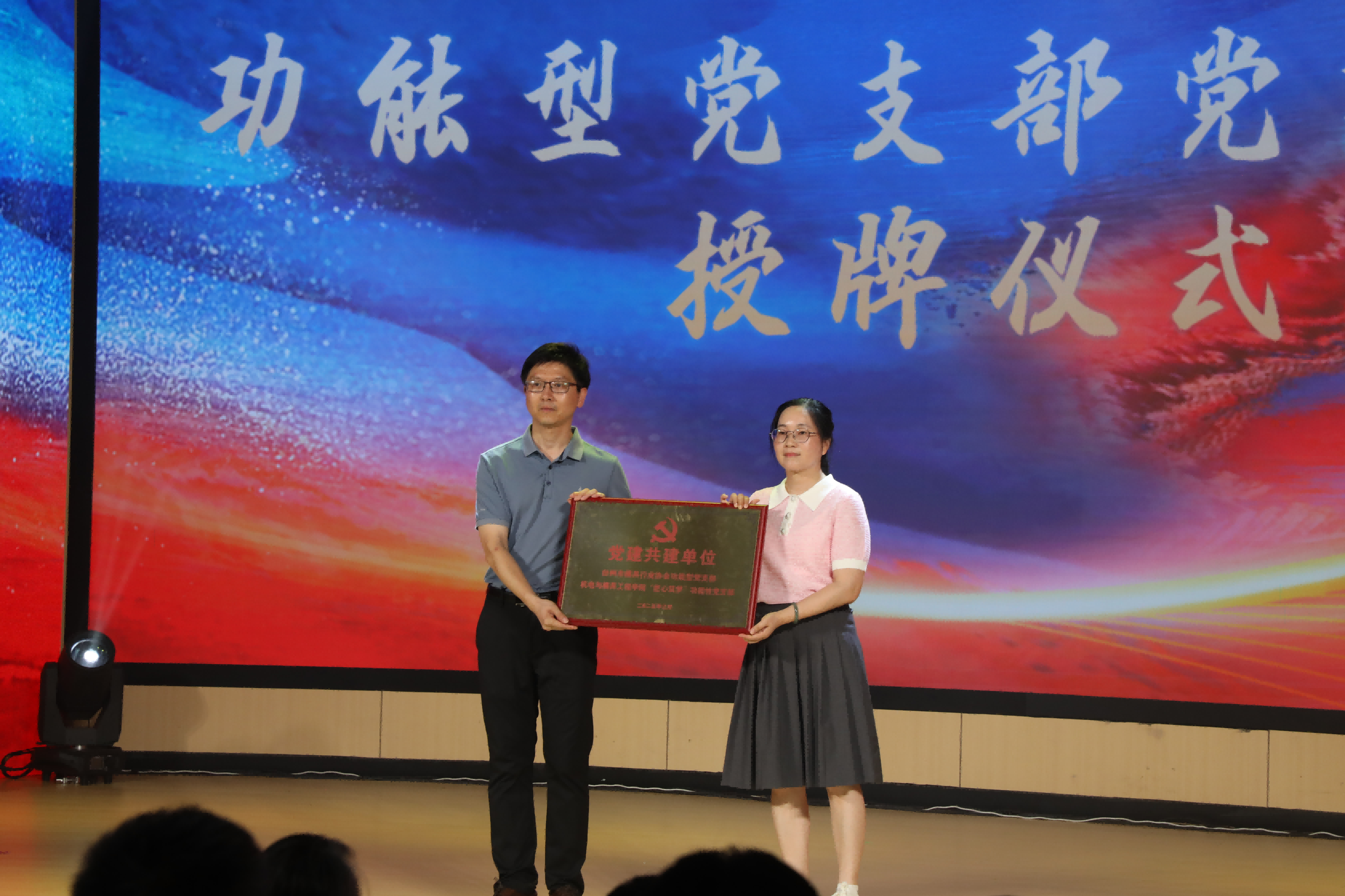 图片 1(1).png 图片 1(1).png