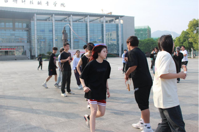 微信图片_20230506183515.png 微信图片_20230506183515.png