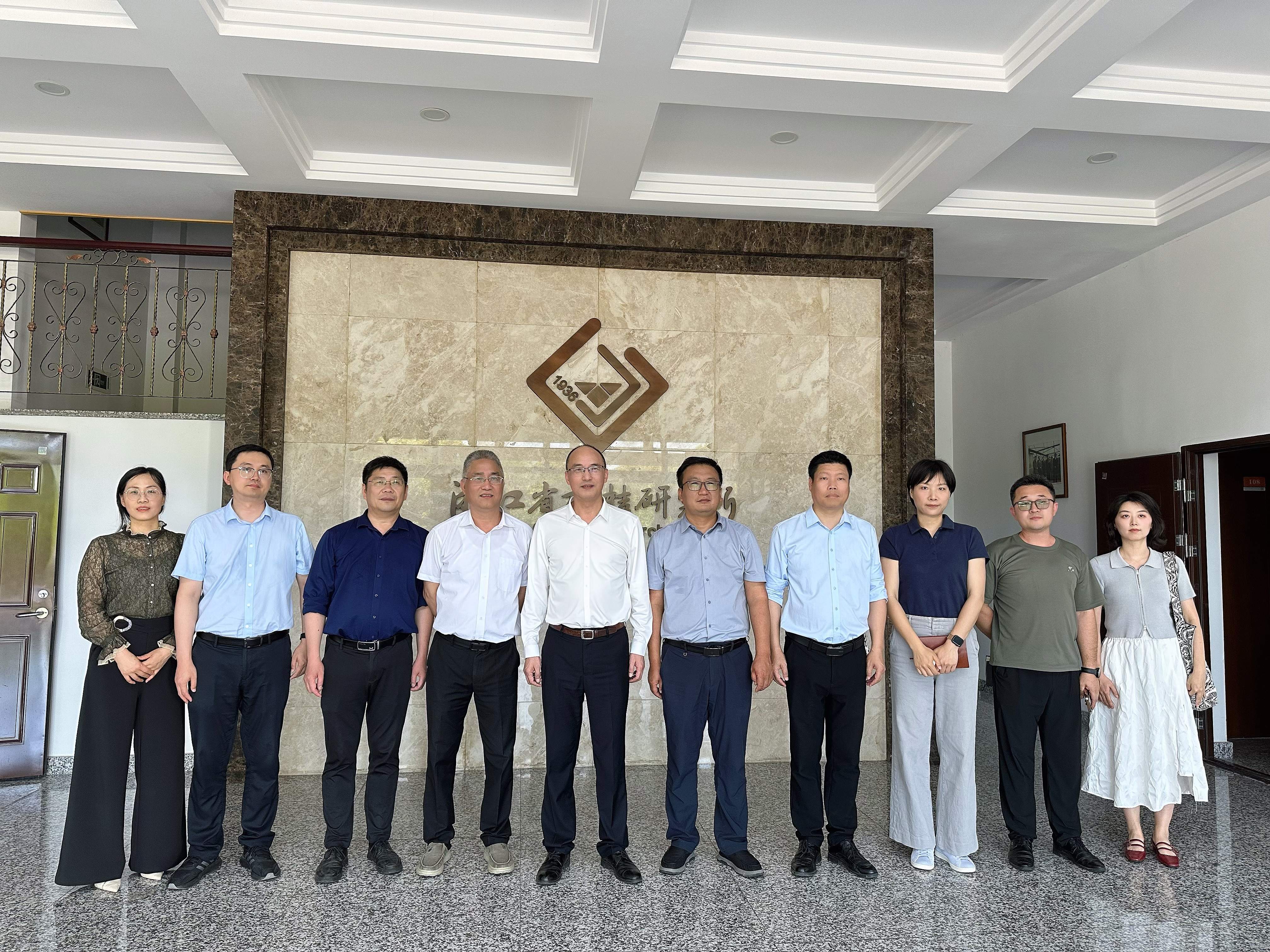 图片 3.jpg 图片 3.jpg