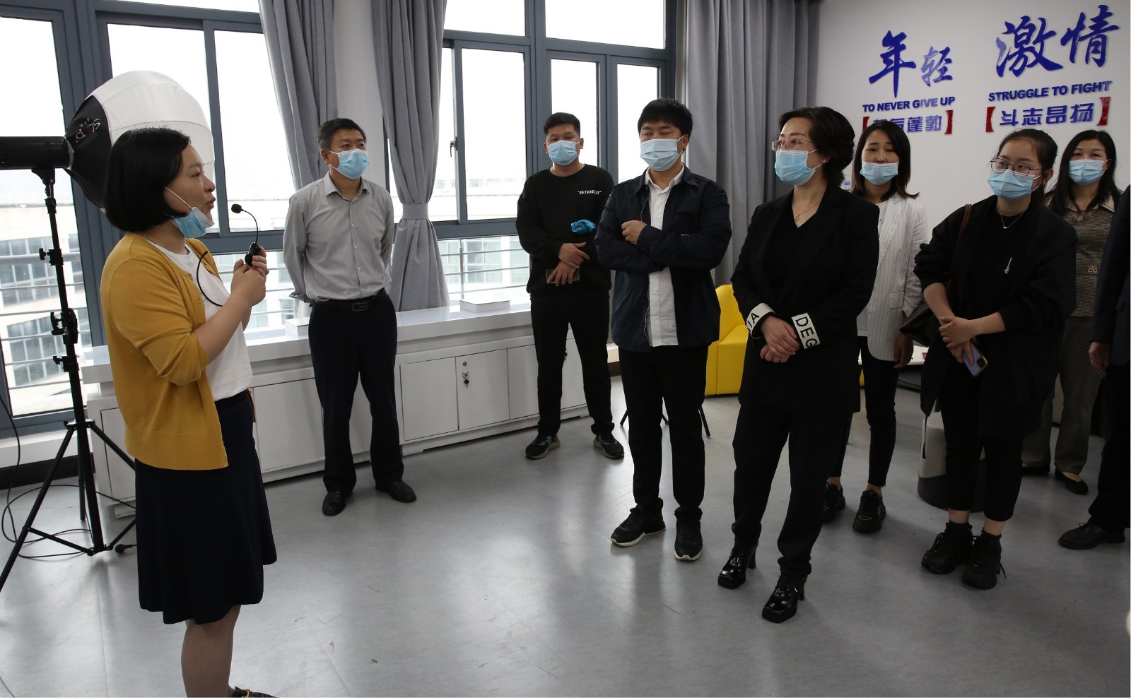 图片3.jpg 图片3.jpg
