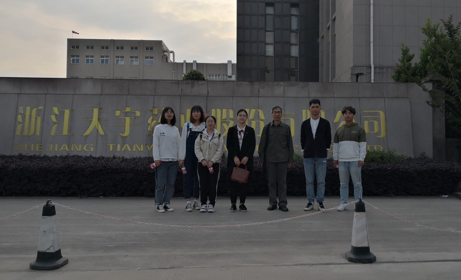 图2.jpg
