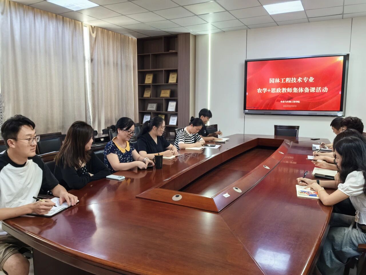微信图片_2025-11-24_220430_317.jpg