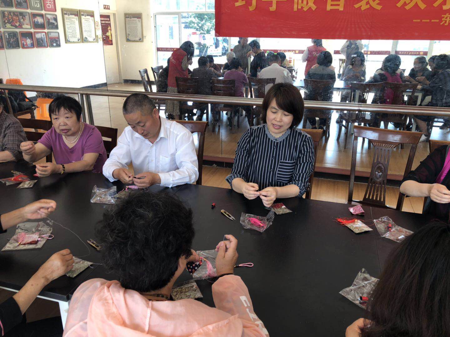 图片4.jpg 图片4.jpg