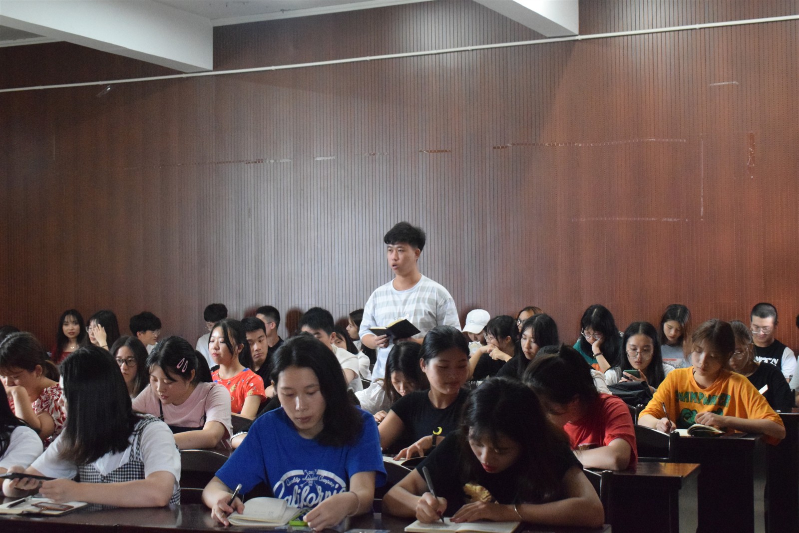 部门发言 (1).JPG