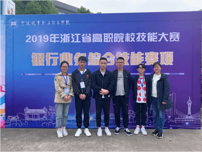微信图片_20190430164857.png 微信图片_20190430164857.png