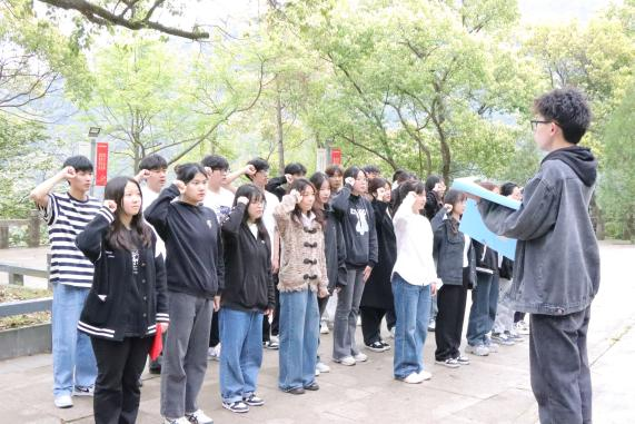 微信图片_20230403233855.png 微信图片_20230403233855.png