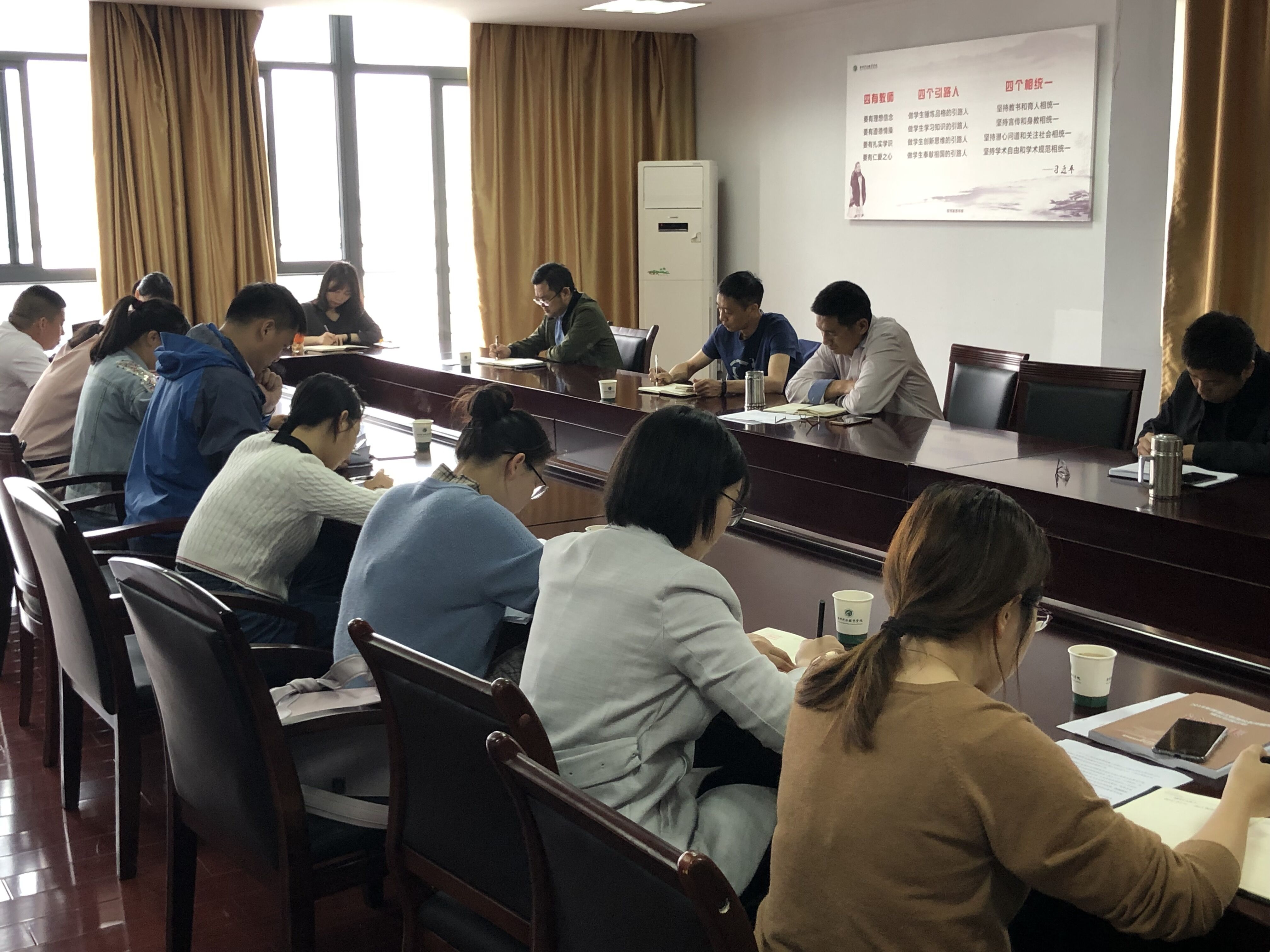 QQ图片20190428085900.jpg QQ图片20190428085900.jpg