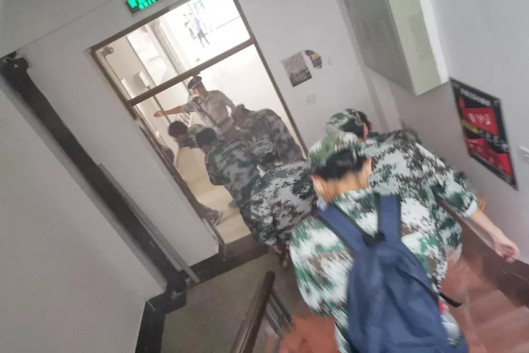 微信图片_20191008134024.jpg 微信图片_20191008134024.jpg