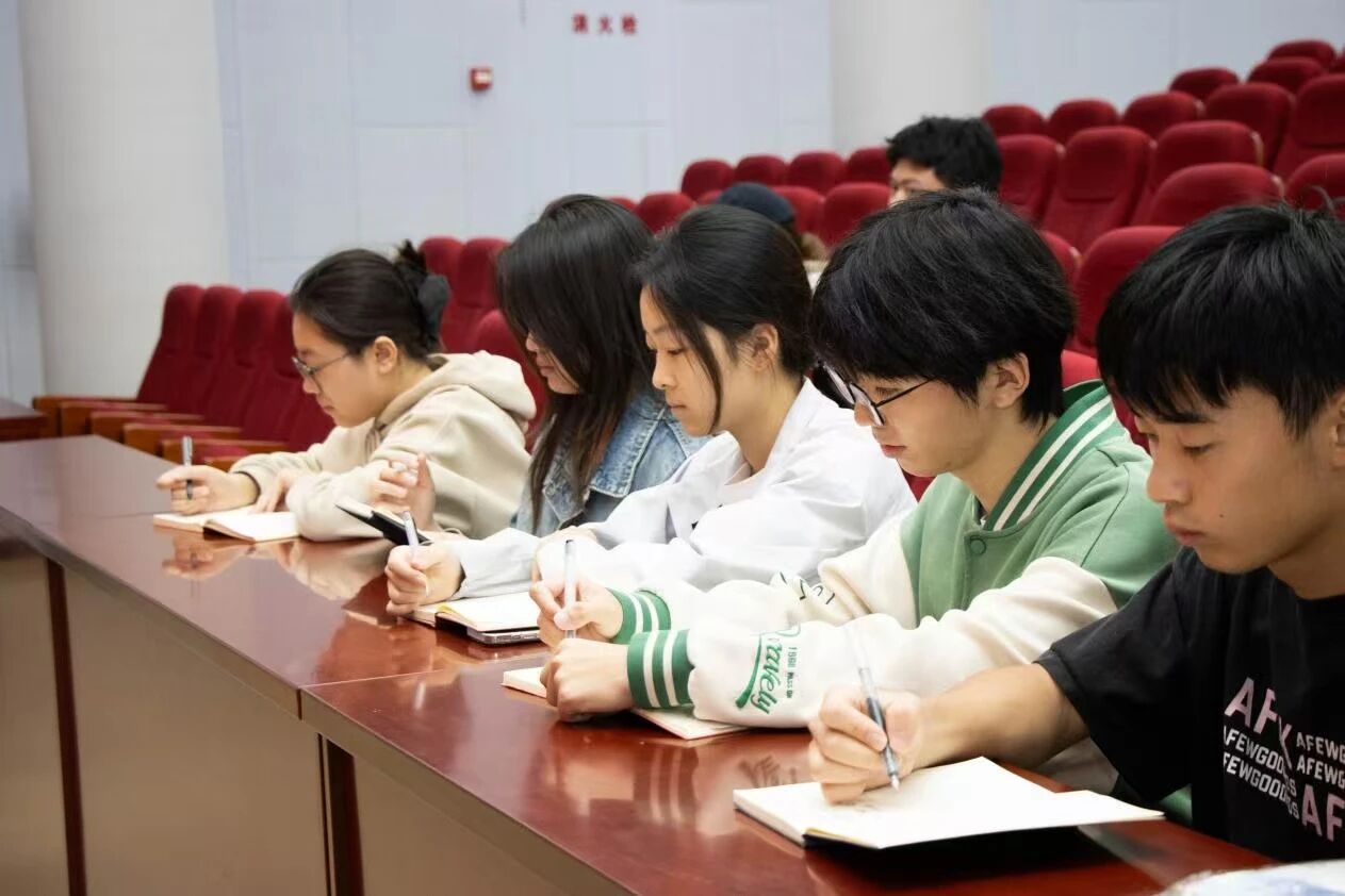 微信图片_2025-11-02_221808_866.jpg 微信图片_2025-11-02_221808_866.jpg