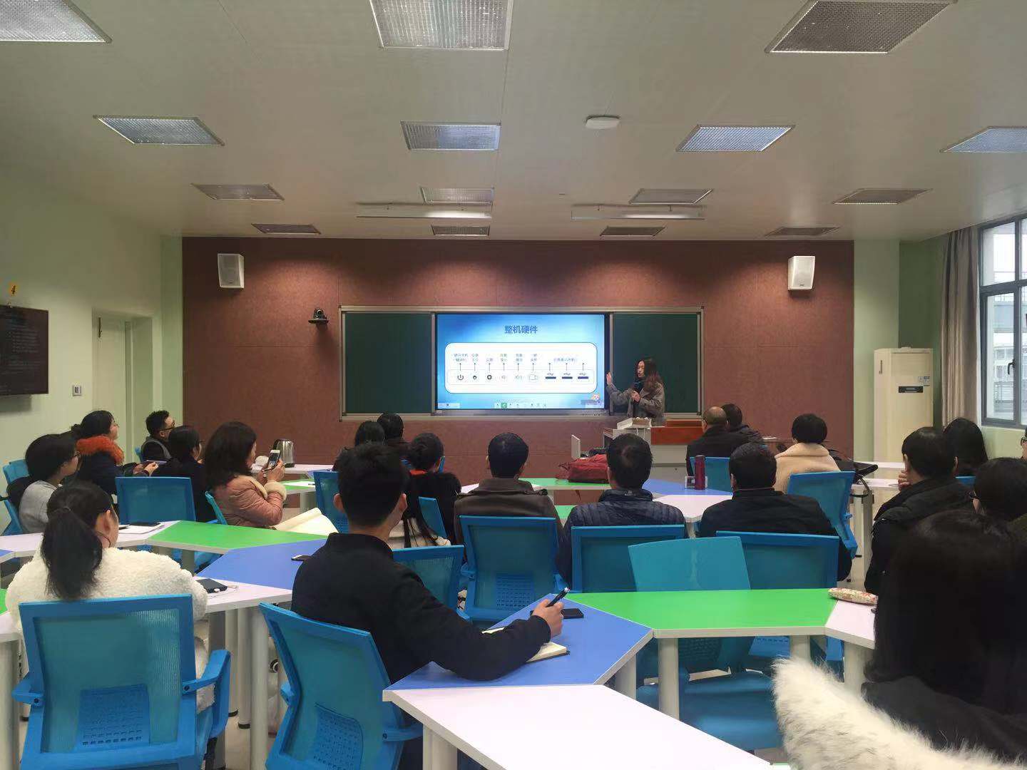 群2.jpg 群2.jpg