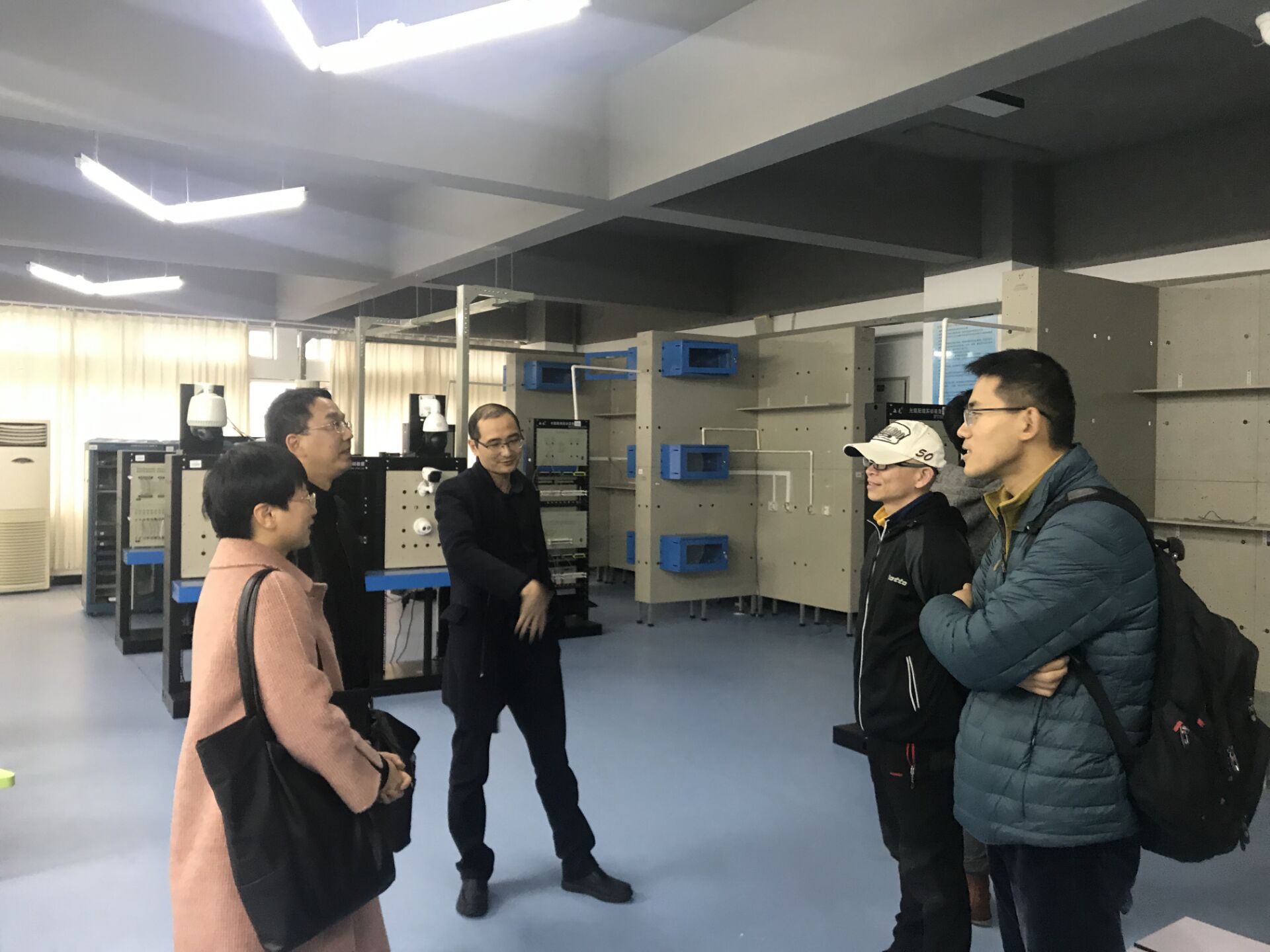 李斌院长一行赴温职院调研信息安全与管理专业建设3.jpg 李斌院长一行赴温职院调研信息安全与管理专业建设3.jpg