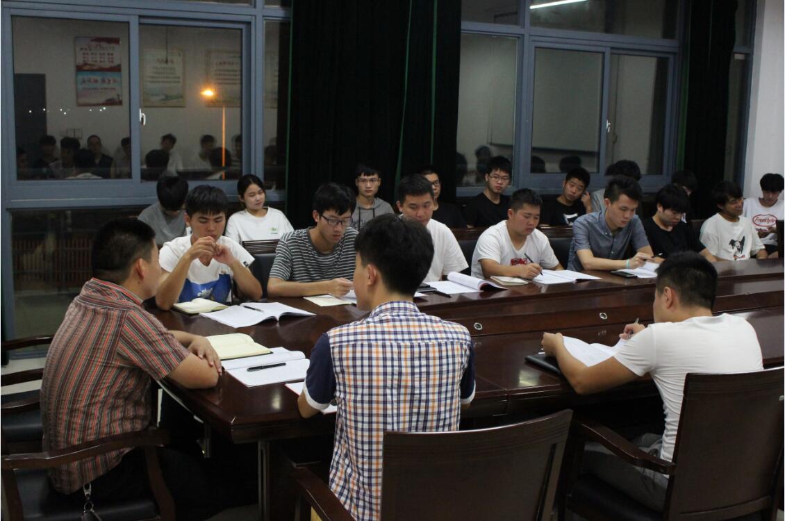 团十八大交流会.jpg 团十八大交流会.jpg